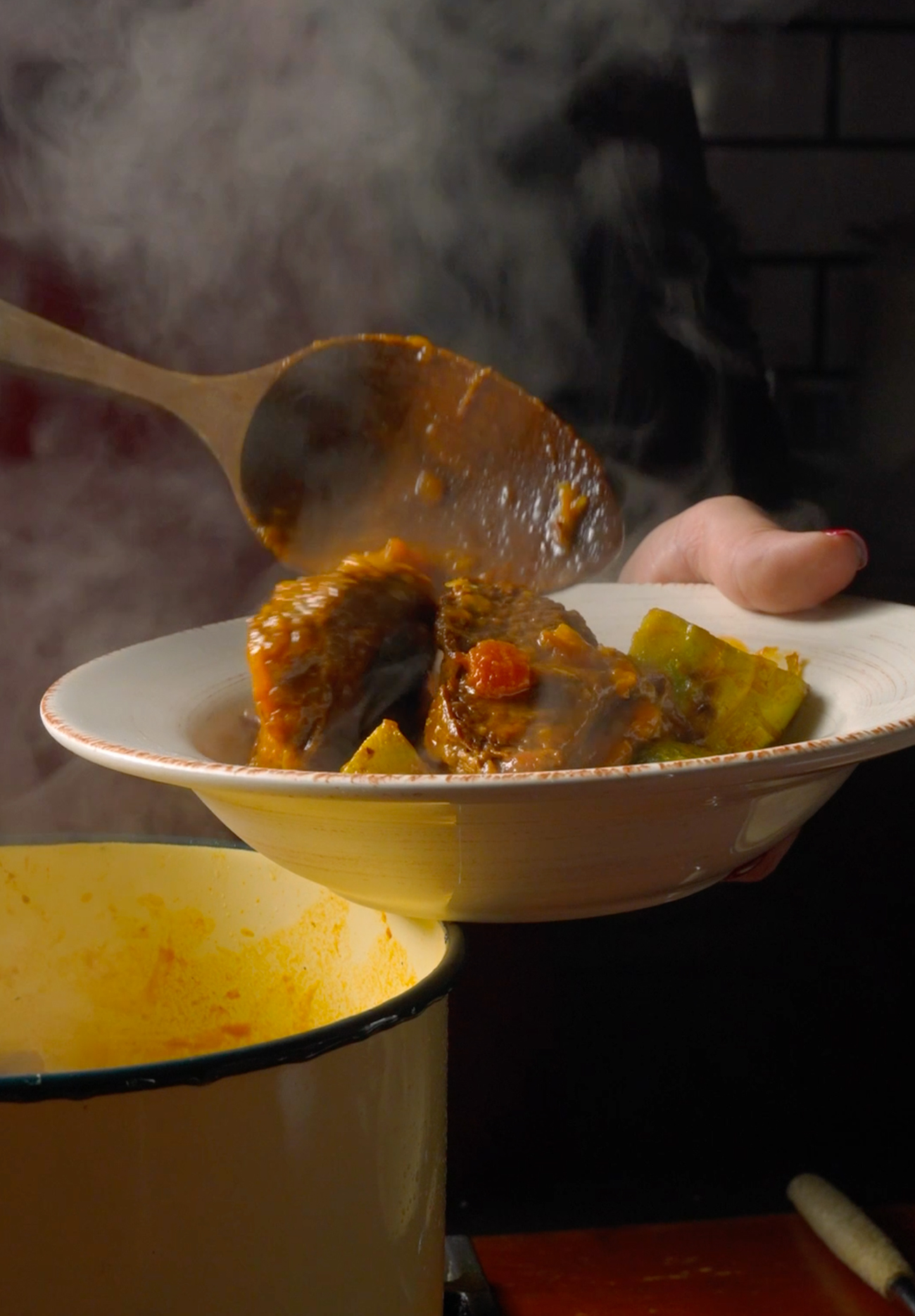 Μοσχάρι με αγκινάρες και κολοκυθάκια