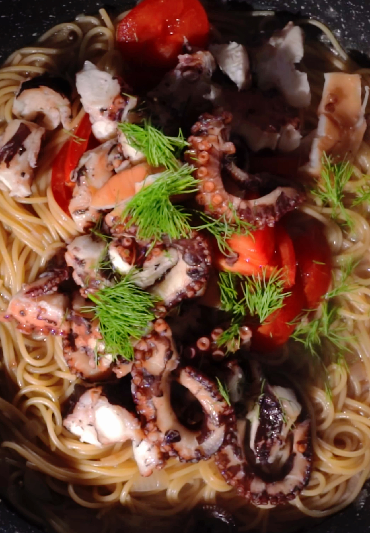 Μαγειρεύοντας τη Μεγάλη Εβδομάδα: Παράδοση, απλότητα και κατάνυξη