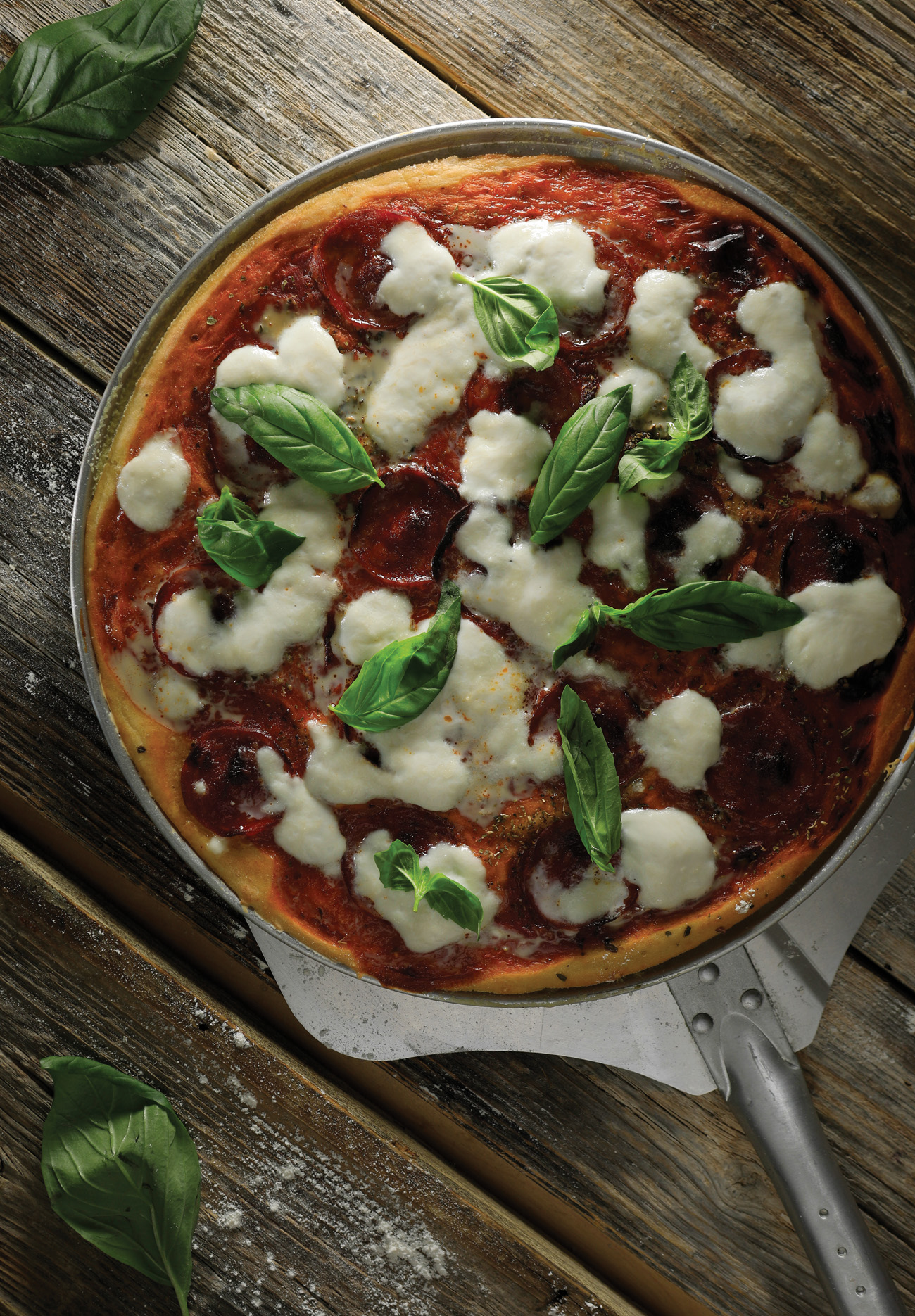 Εύκολη πίτσα με μοτσαρέλα